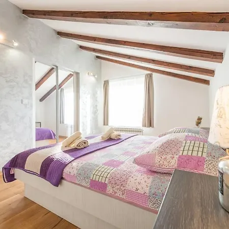 Marina Deluxe Apartman *