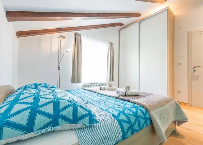 Marina Deluxe * دوبروفينك